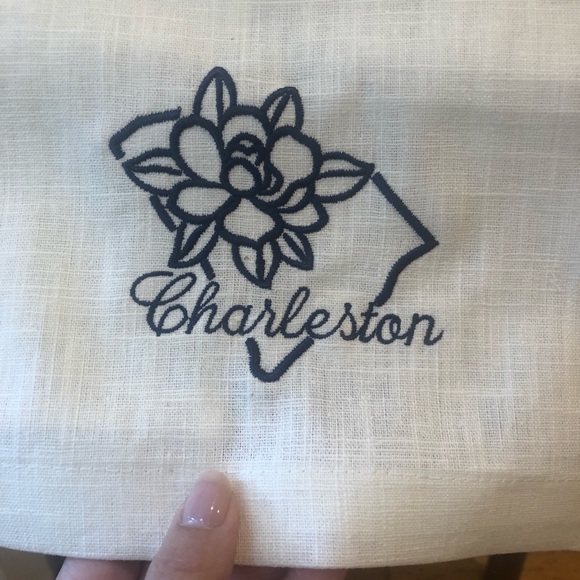 NWOT Embroidered Charleston Tea / Hand Towel - Picture 2 of 5